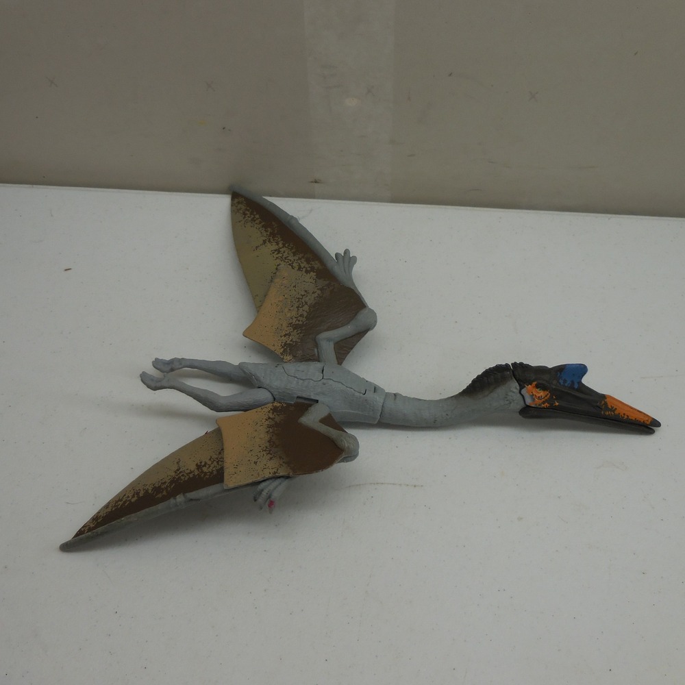 Jurassic World Dominion Quetzalcoatlus Roar Strikers Dinosaur Action Figure 12in